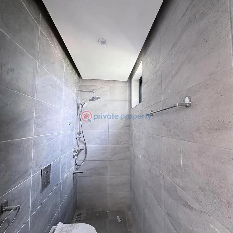 3 bedroom Townhouse For Sale Ashaley Botwe Adenta Municipal Accra - 9