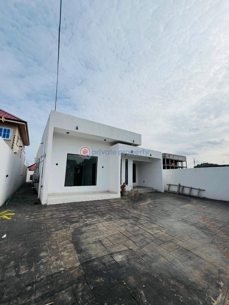 3 bedroom House For Sale Lakeside Estate Ashaley Botwe Adenta Municipal Accra - 2