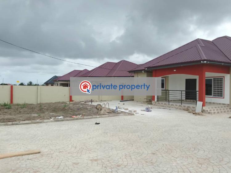 3 bedroom Detached Bungalow For Sale &nbsp;kasoa Dr. Jesus Down Accra Metropolitan  - 8