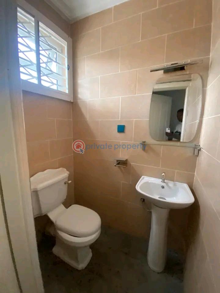 3 bedroom Apartment For Rent East Airport Airport Residential Area Accra - 4
