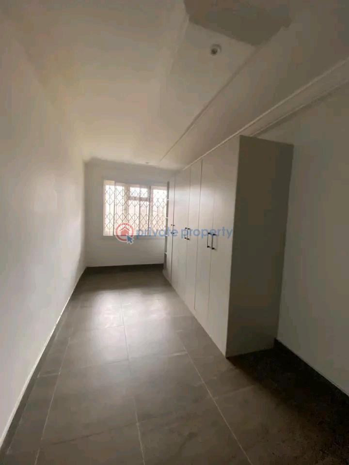 3 bedroom Apartment For Rent East Airport Airport Residential Area Accra - 5