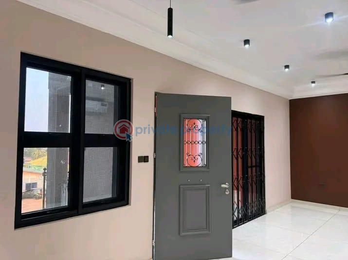 3 bedroom Apartment For Rent Tantra Hill Achimota Accra - 9