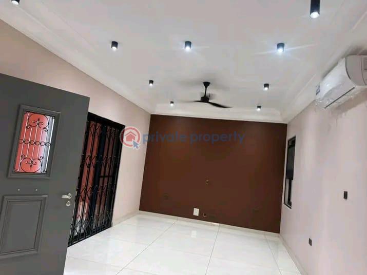 3 bedroom Apartment For Rent Tantra Hill Achimota Accra - 8