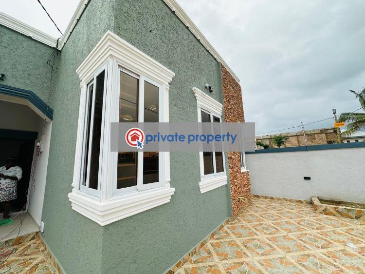 3 bedroom Detached Bungalow For Sale &nbsp;oyarifa Adenta Adenta Municipal Accra - 6