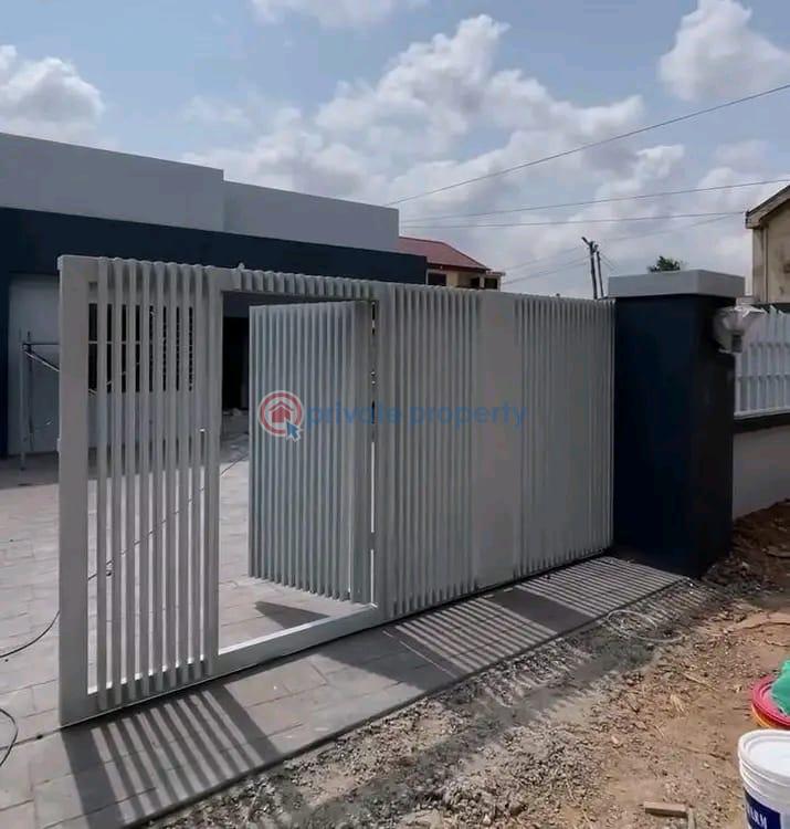 3 bedroom House For Sale Tantra Hill Achimota Ga West Municipal Accra - 4