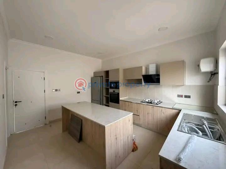 3 bedroom House For Sale East Airport Airport Residential Area Accra - 1