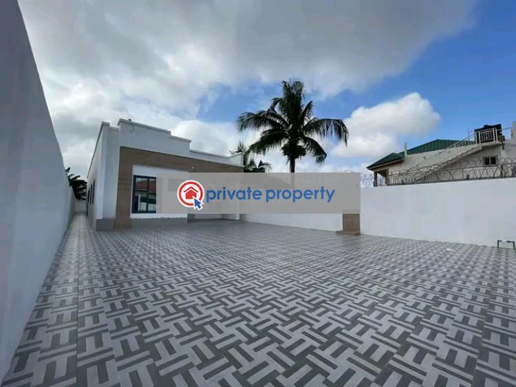 3 bedroom House For Sale &nbsp;manet Crescent Spintex Accra - 11