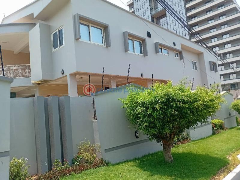 3 bedroom Semi detached Duplex For Rent Airport Residential Area Accra - 1