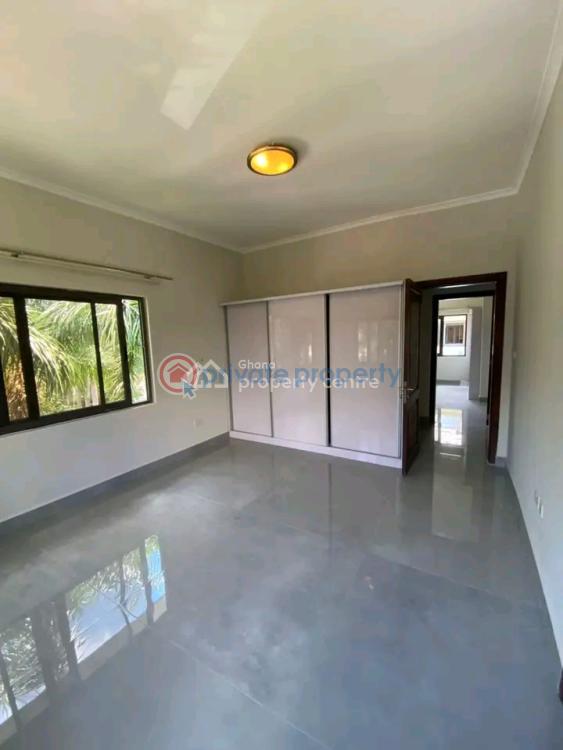 3 bedroom Townhouse For Rent Cantonments Accra - 2