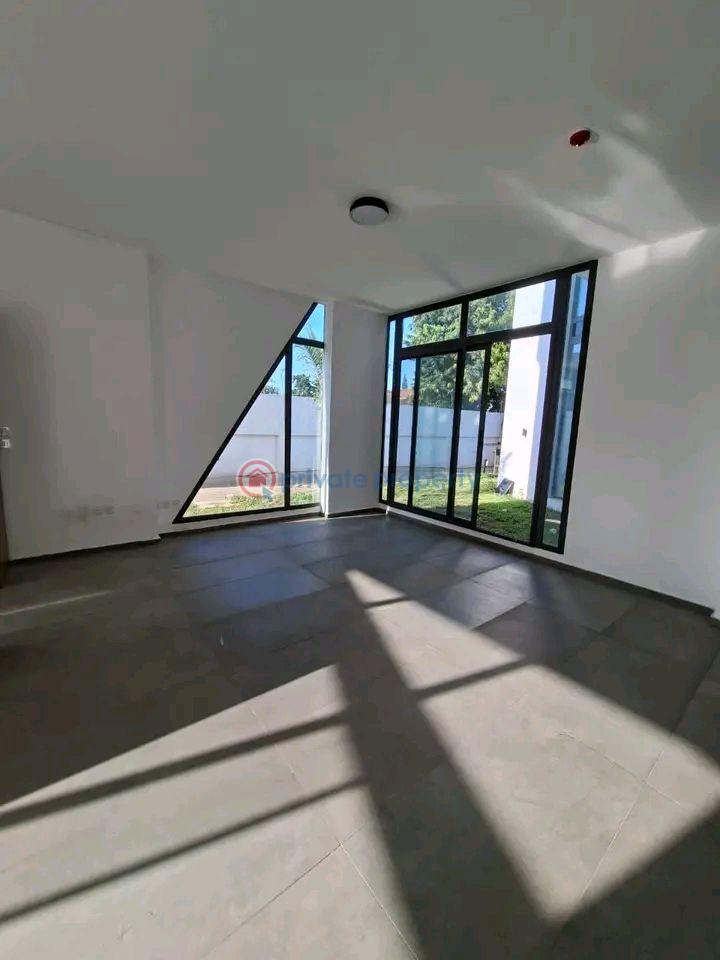 4 bedroom Townhouse For Sale North Legon Accra - 4