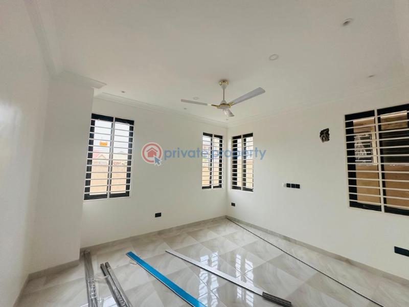 4 bedroom Detached Duplex For Sale Oyarifa La Nkwantanang Madina Municipal Accra - 12