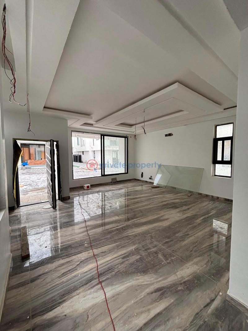 4 bedroom Townhouse For Sale East Airport Airport Residential Area Accra - 7