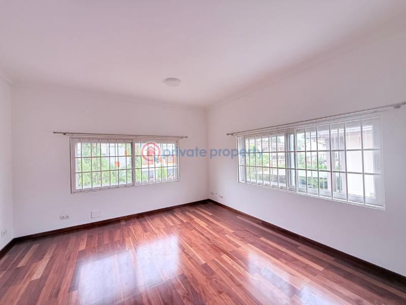 4 bedroom House For Rent East La La Dade Kotopon Municipal Accra - 5
