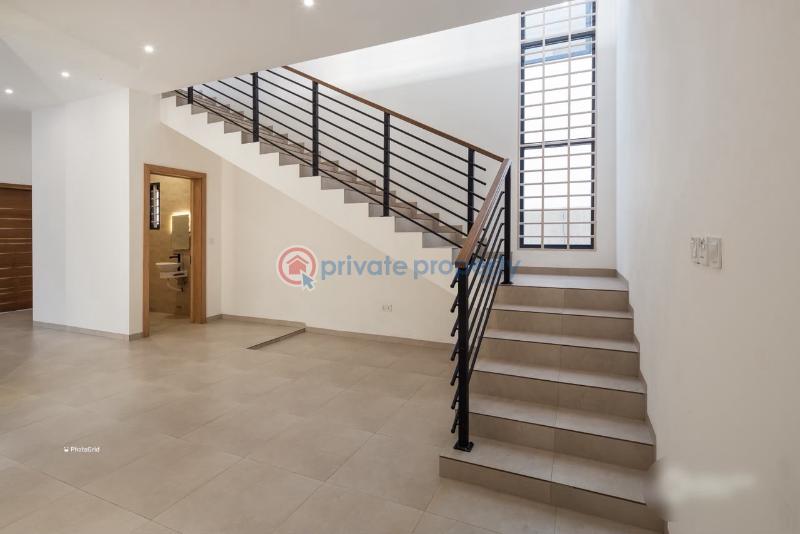 4 bedroom House For Sale Spintex Accra - 2