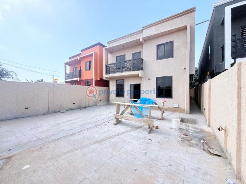 4 bedroom House For Sale Teshie-Nungua Estates Accra - 1