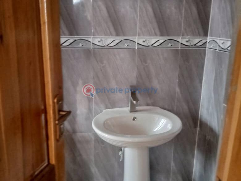 4 bedroom House For Rent Lakeside Estate Ashaley Botwe Adenta Municipal Accra - 7