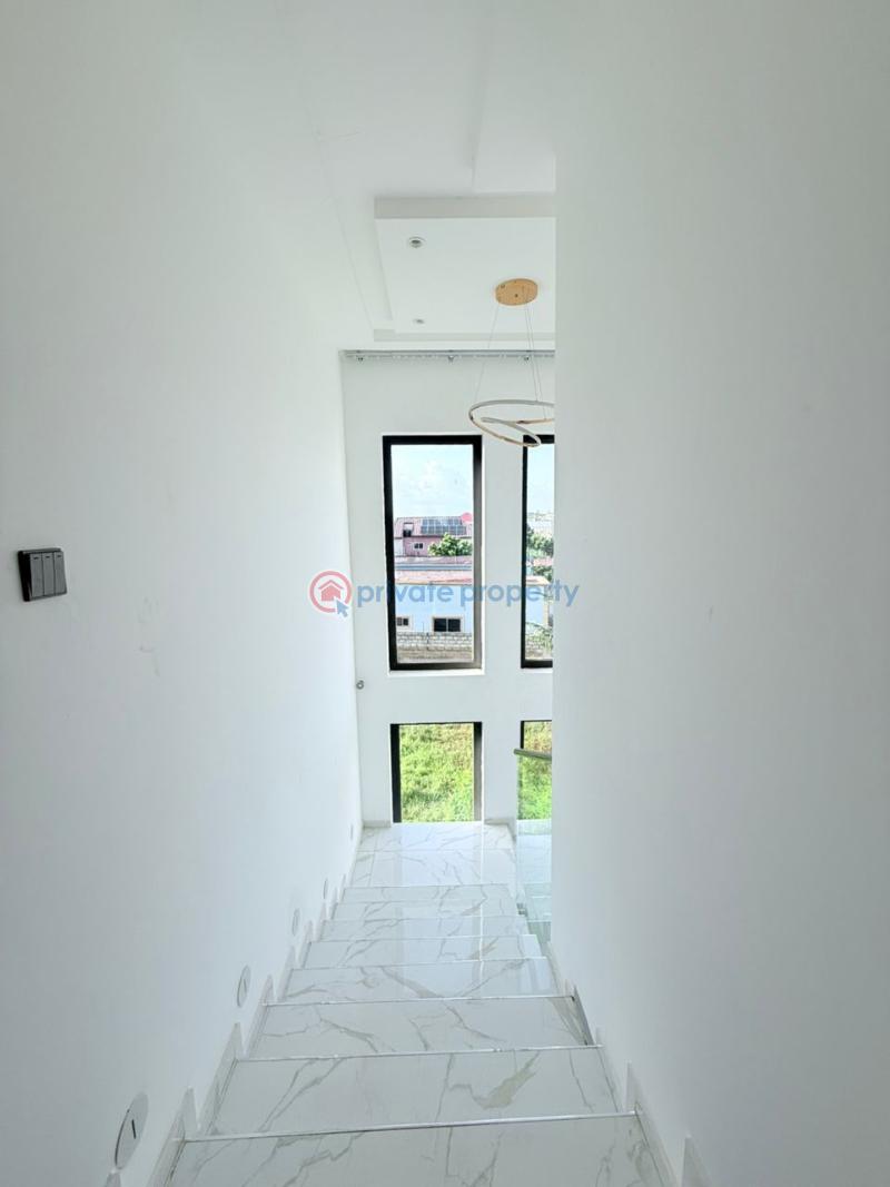4 bedroom House For Sale Lakeside Estate Ashaley Botwe Adenta Municipal Accra - 5