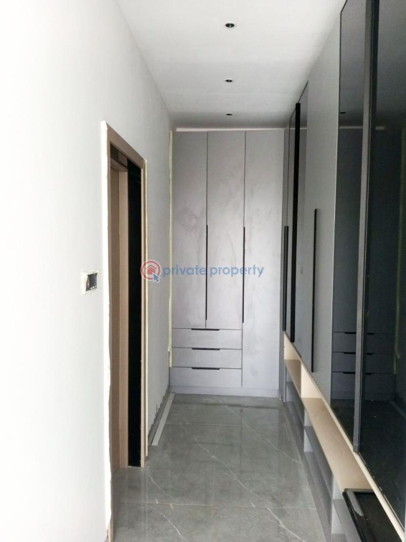 4 bedroom House For Sale Lakeside Estate Ashaley Botwe Adenta Municipal Accra - 3