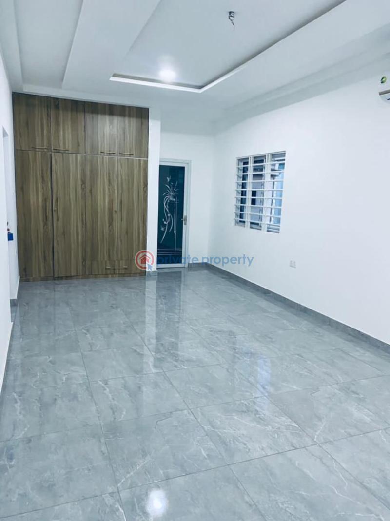 4 bedroom House For Sale Lakeside Estate Ashaley Botwe Adenta Municipal Accra - 0
