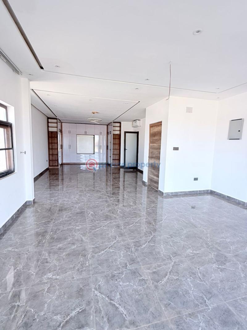 4 bedroom House For Sale Lakeside Estate Ashaley Botwe Adenta Municipal Accra - 3