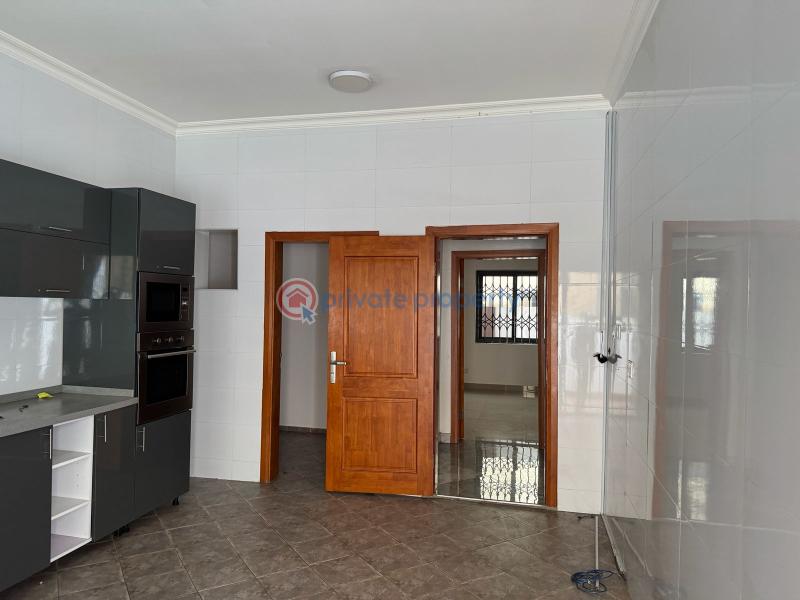 4 bedroom House For Rent Accra East Legon  - 4