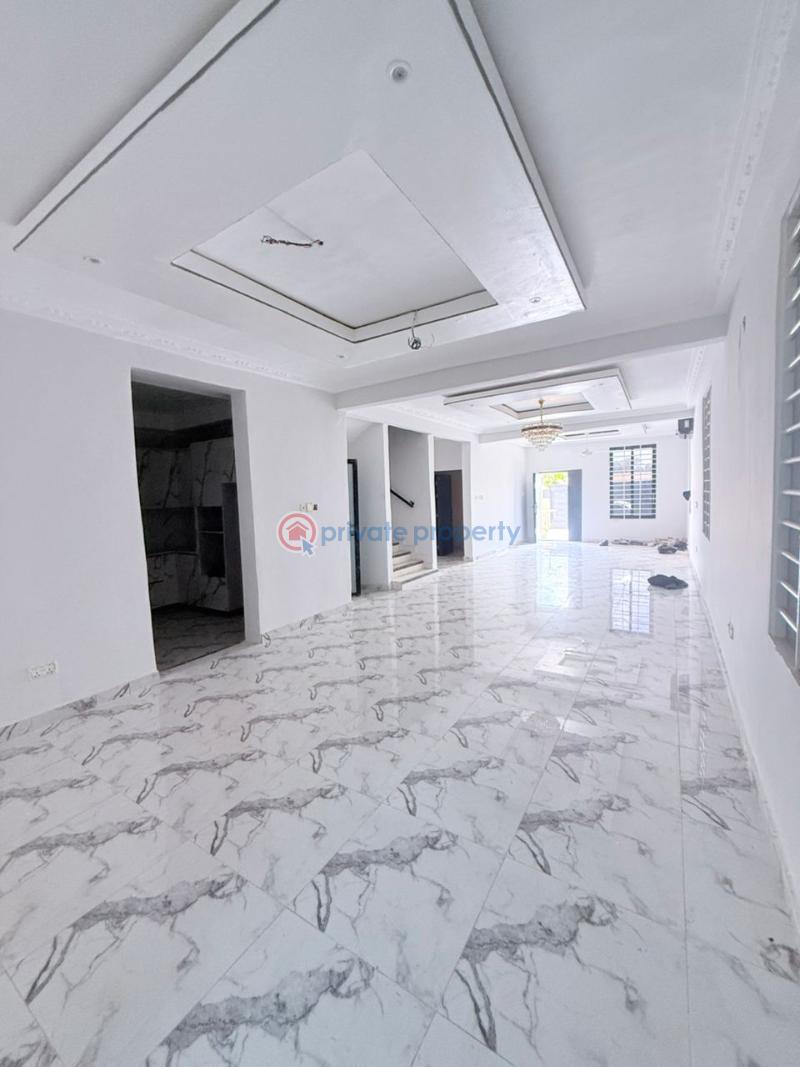 4 bedroom House For Sale Teshie-Nungua Estates Accra - 3
