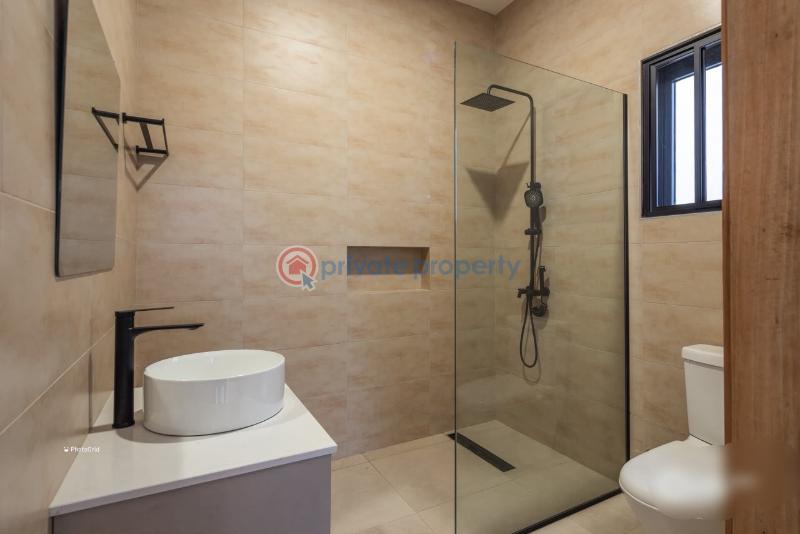 4 bedroom House For Sale Spintex Accra - 8