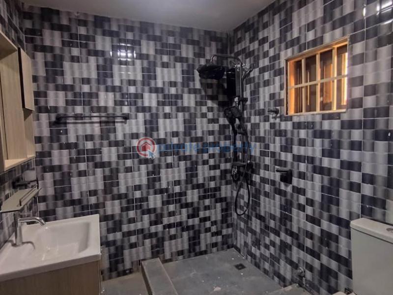 4 bedroom House For Sale Focos Oyarifa La Nkwantanang Madina Municipal Accra - 4