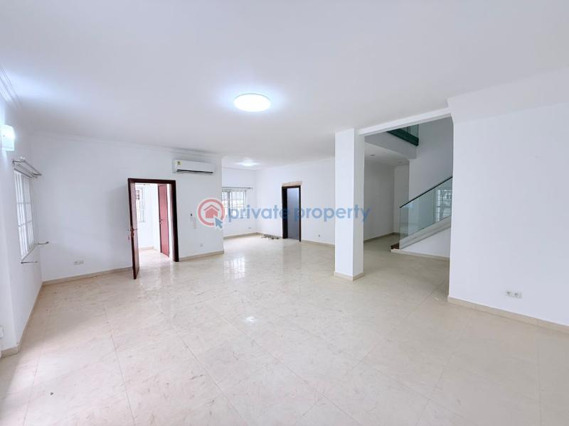 4 bedroom House For Rent East La La Dade Kotopon Municipal Accra - 3