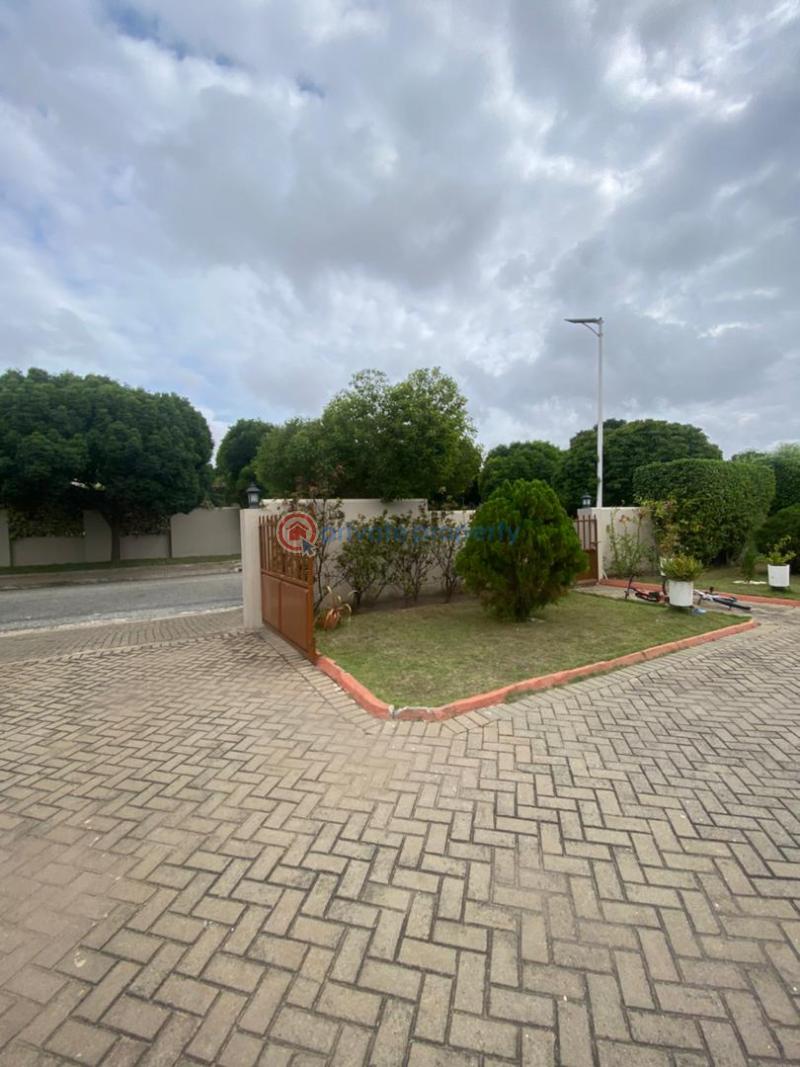 4 bedroom House For Rent East Airport Airport Residential Area Accra - 7