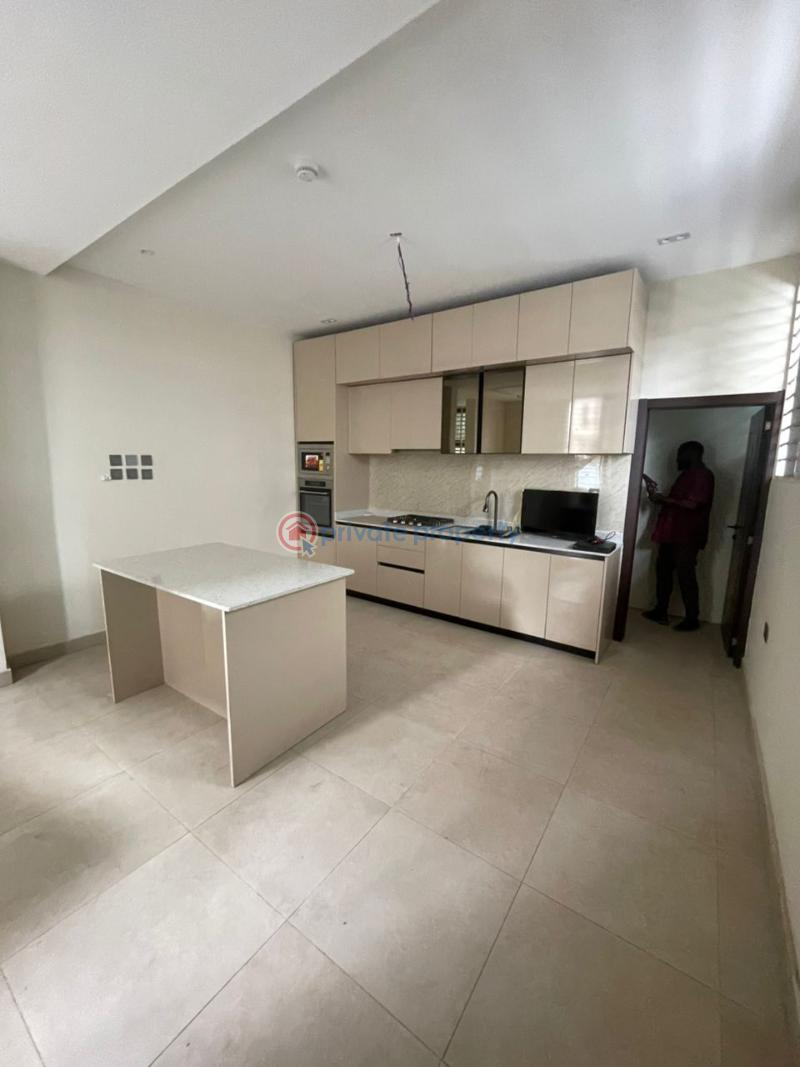 4 bedroom House For Sale Baatsonaa Spintex Accra - 12