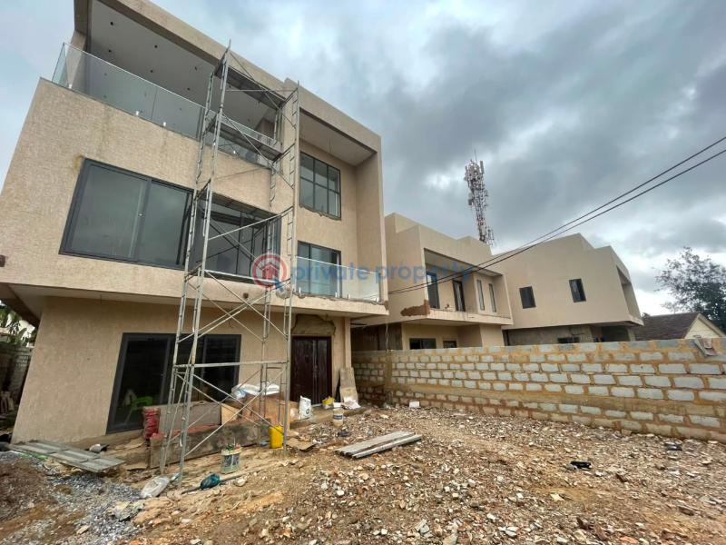 4 bedroom House For Sale East Airport Airport Residential Area Accra - 6