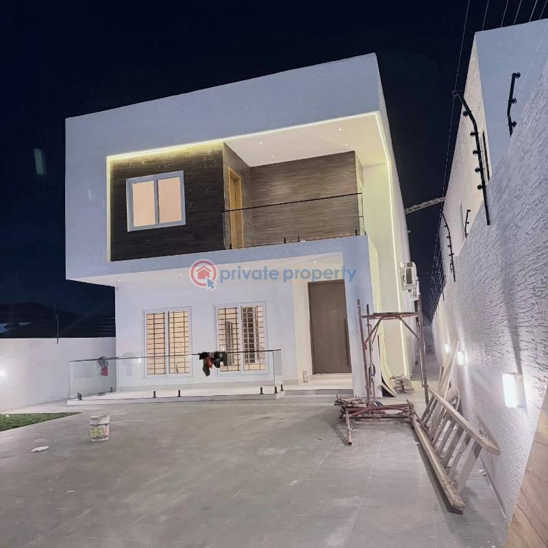 4 bedroom House For Sale Sakumono Spintex Accra - 1