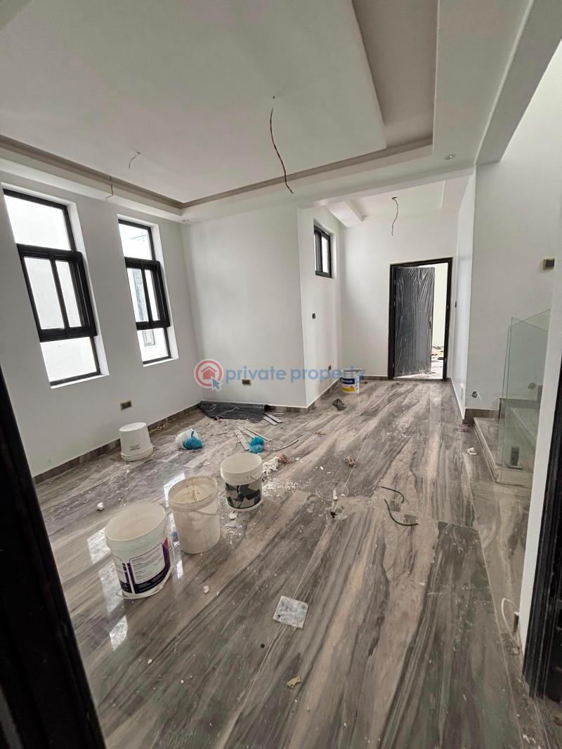4 bedroom Townhouse For Sale East Airport Airport Residential Area Accra - 9