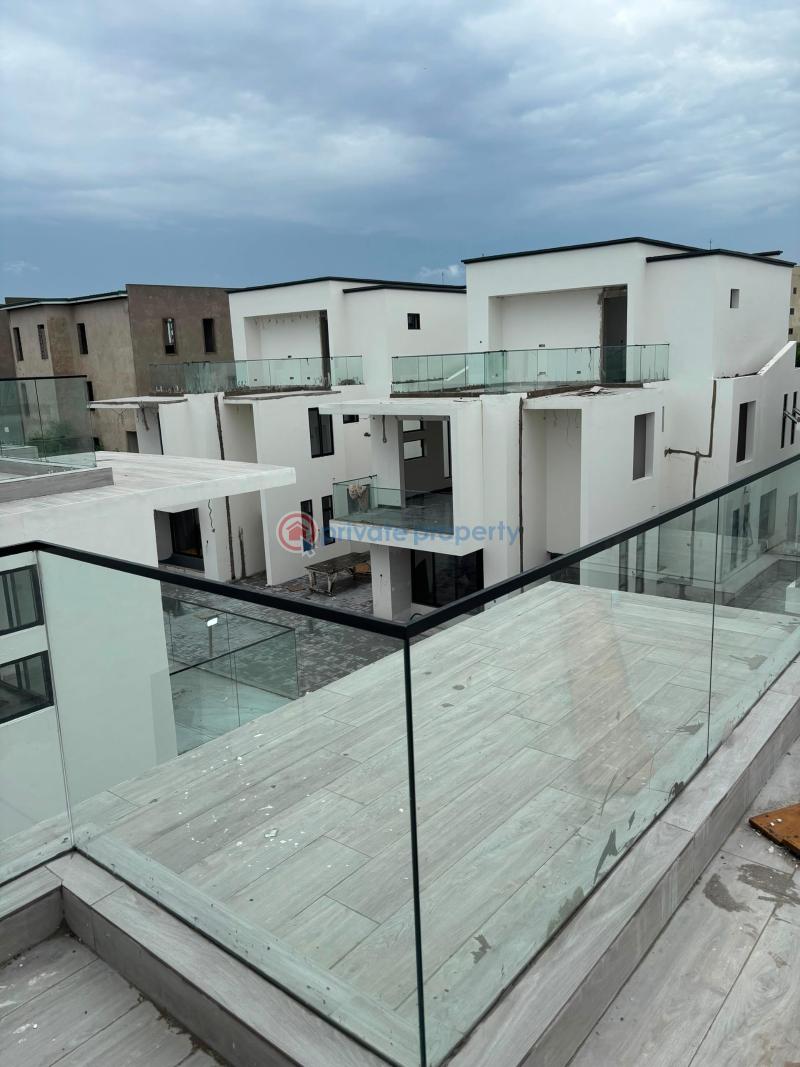 4 bedroom Townhouse For Sale East Airport Airport Residential Area Accra - 2