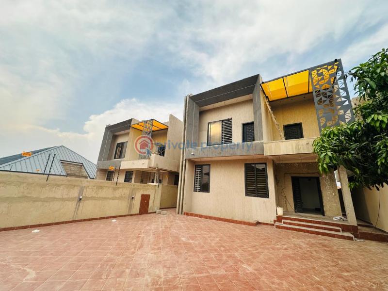 4 bedroom Detached Duplex For Sale Oyarifa La Nkwantanang Madina Municipal Accra - 3