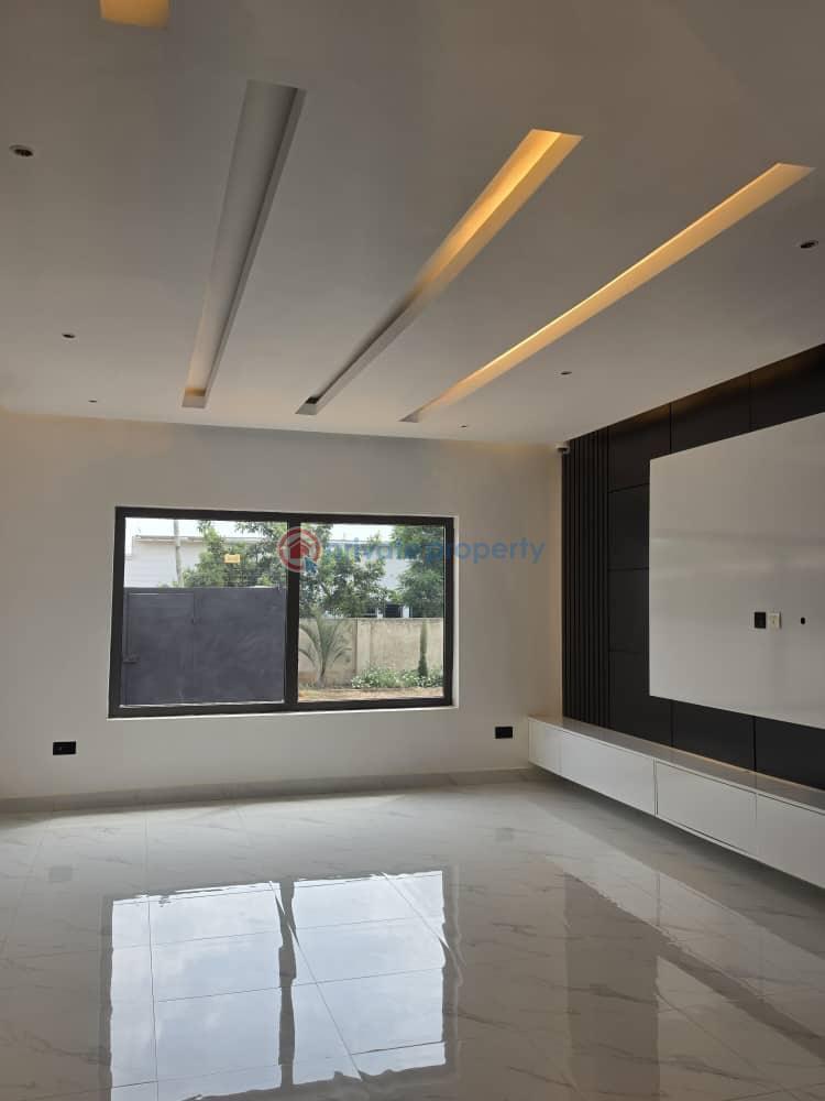 4 bedroom House For Sale Amrahia Adenta Municipal Accra - 4