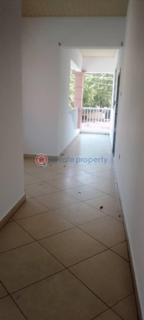 4 bedroom House For Rent The Browns Realtor ,osu Oxford Street, Around The Mtn Office Osu Road Accra - 15
