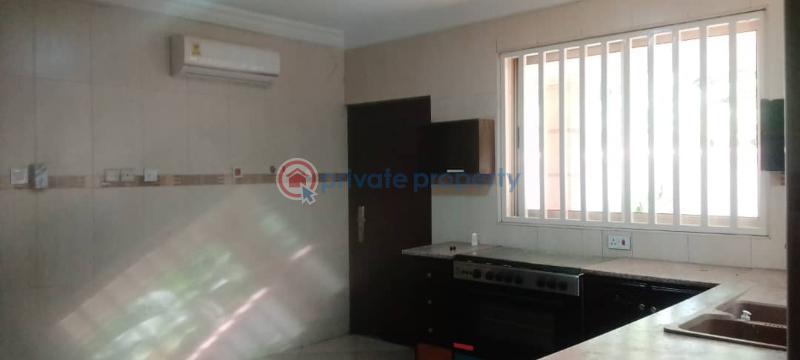 4 bedroom House For Rent The Browns Realtor ,osu Oxford Street, Around The Mtn Office Osu Road Accra - 25