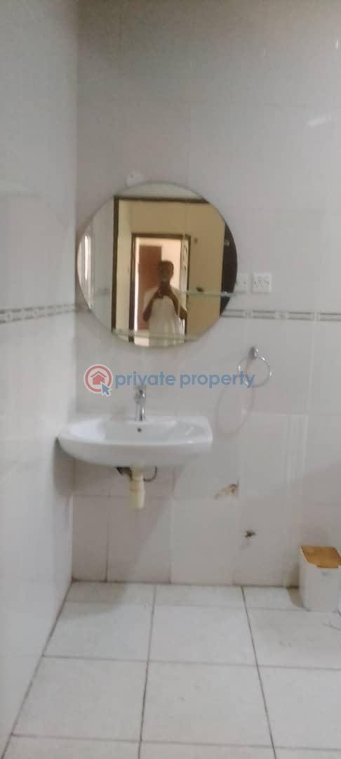 4 bedroom House For Rent The Browns Realtor ,osu Oxford Street, Around The Mtn Office Osu Road Accra - 8