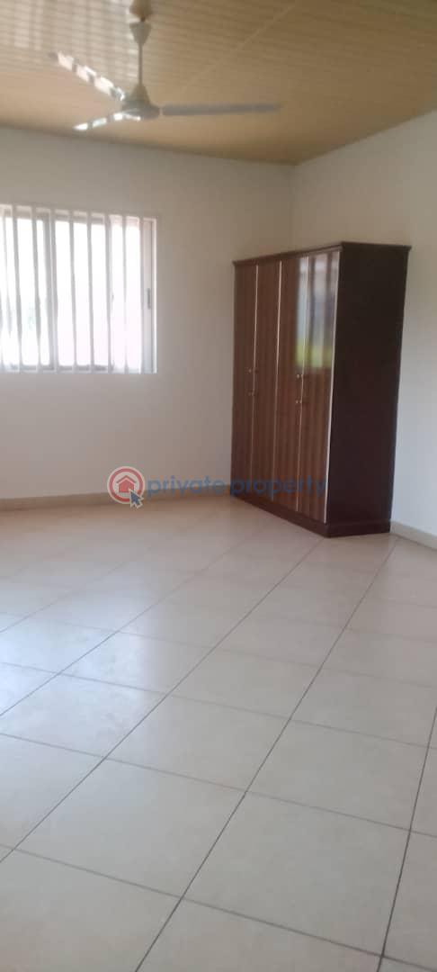 4 bedroom House For Rent The Browns Realtor ,osu Oxford Street, Around The Mtn Office Osu Road Accra - 16