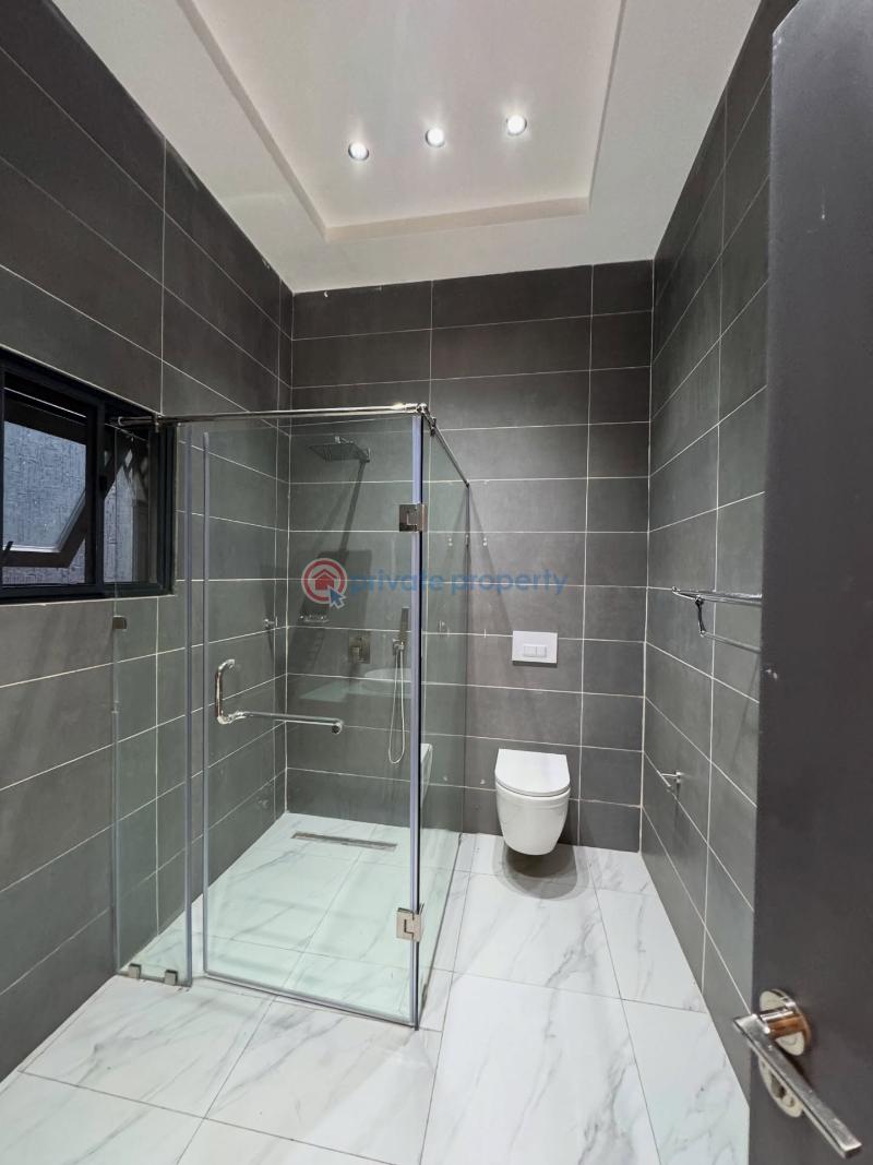 4 bedroom House For Sale Trasacco Accra East Legon  - 13