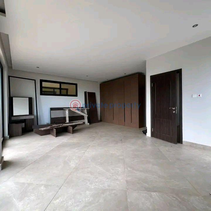 4 bedroom Townhouse For Sale West Trasacco Adjiringanor East Legon Accra - 6