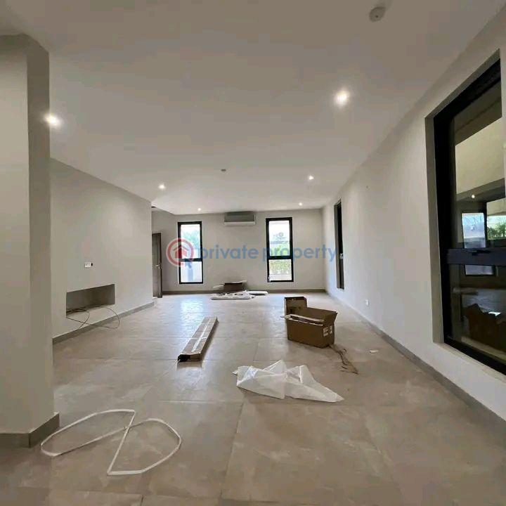 4 bedroom Townhouse For Sale West Trasacco Adjiringanor East Legon Accra - 8