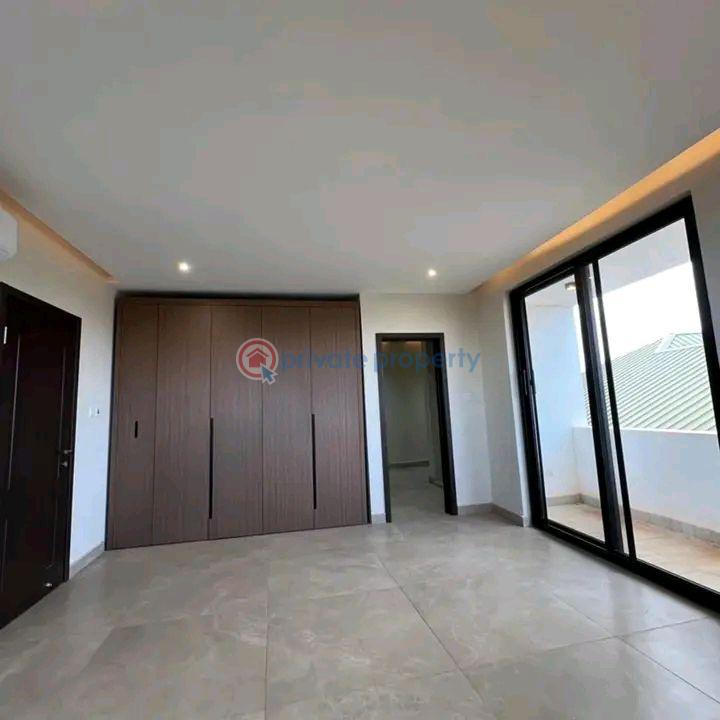 4 bedroom Townhouse For Sale West Trasacco Adjiringanor East Legon Accra - 10