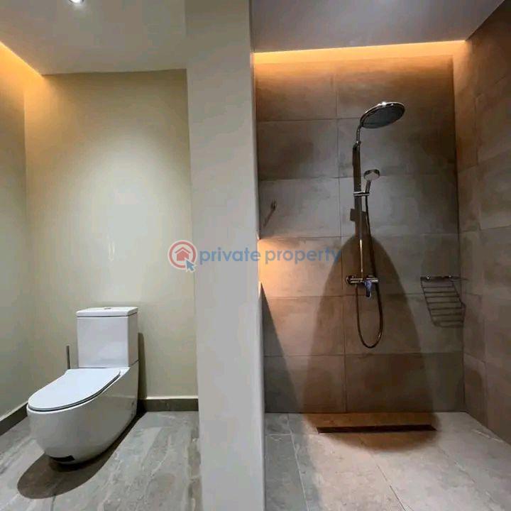 4 bedroom Townhouse For Sale West Trasacco Adjiringanor East Legon Accra - 15