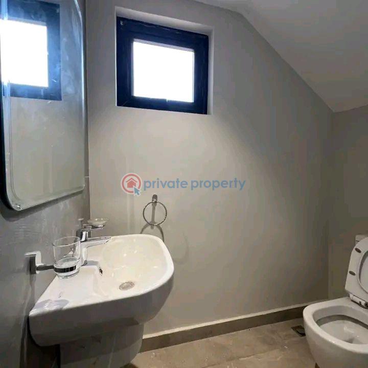 4 bedroom Townhouse For Sale West Trasacco Adjiringanor East Legon Accra - 5