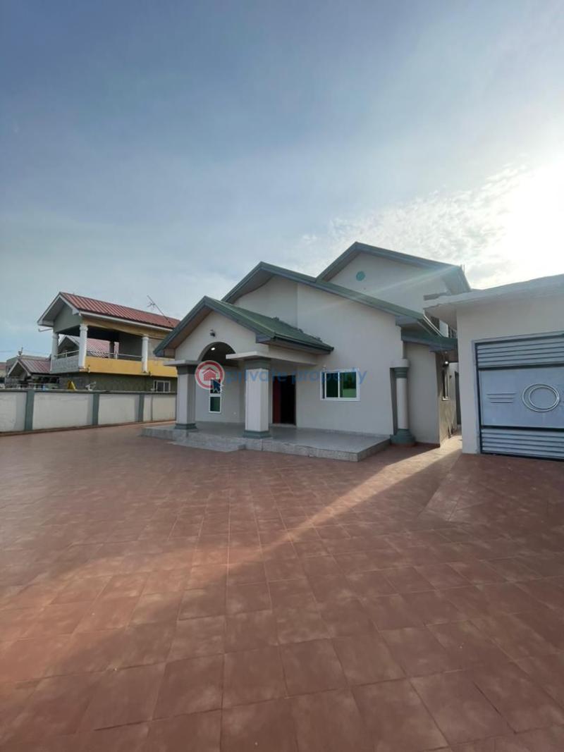 4 bedroom Detached Bungalow For Rent Spintex Accra - 2