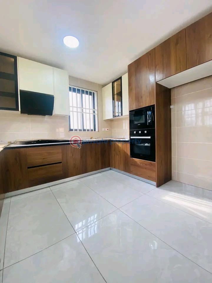 4 bedroom House For Rent East Legon Accra - 9