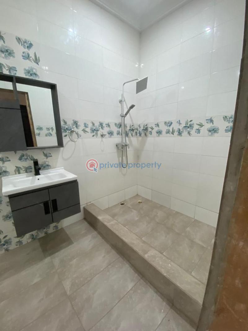 4 bedroom Townhouse For Sale Ogbojo East Legon Accra - 3
